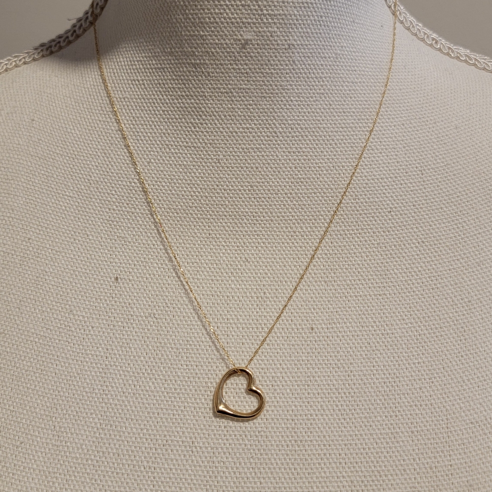 Elegant Gold Heart Necklace